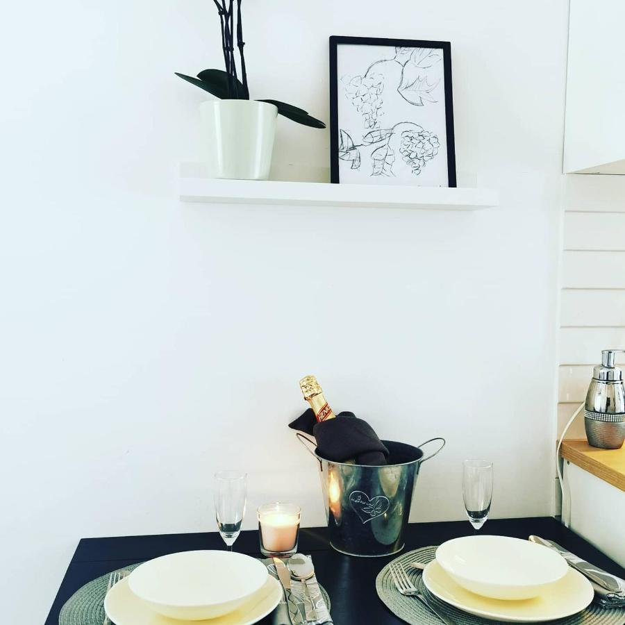 Apartment4Two - Studioapartment Вир Екстер'єр фото