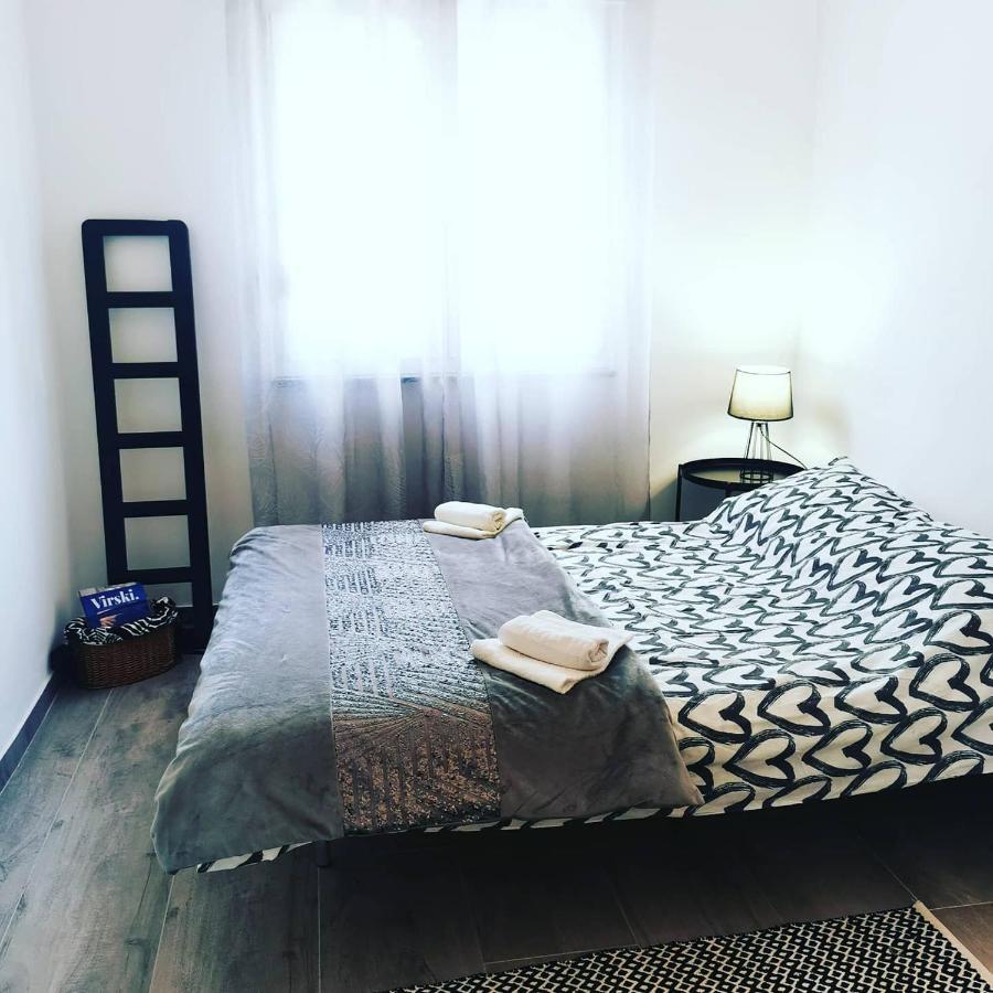 Apartment4Two - Studioapartment Вир Екстер'єр фото